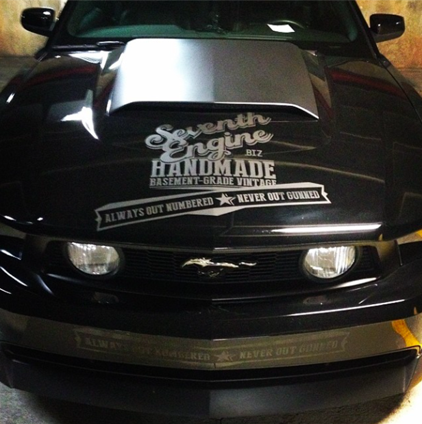 mustang_graphic_design